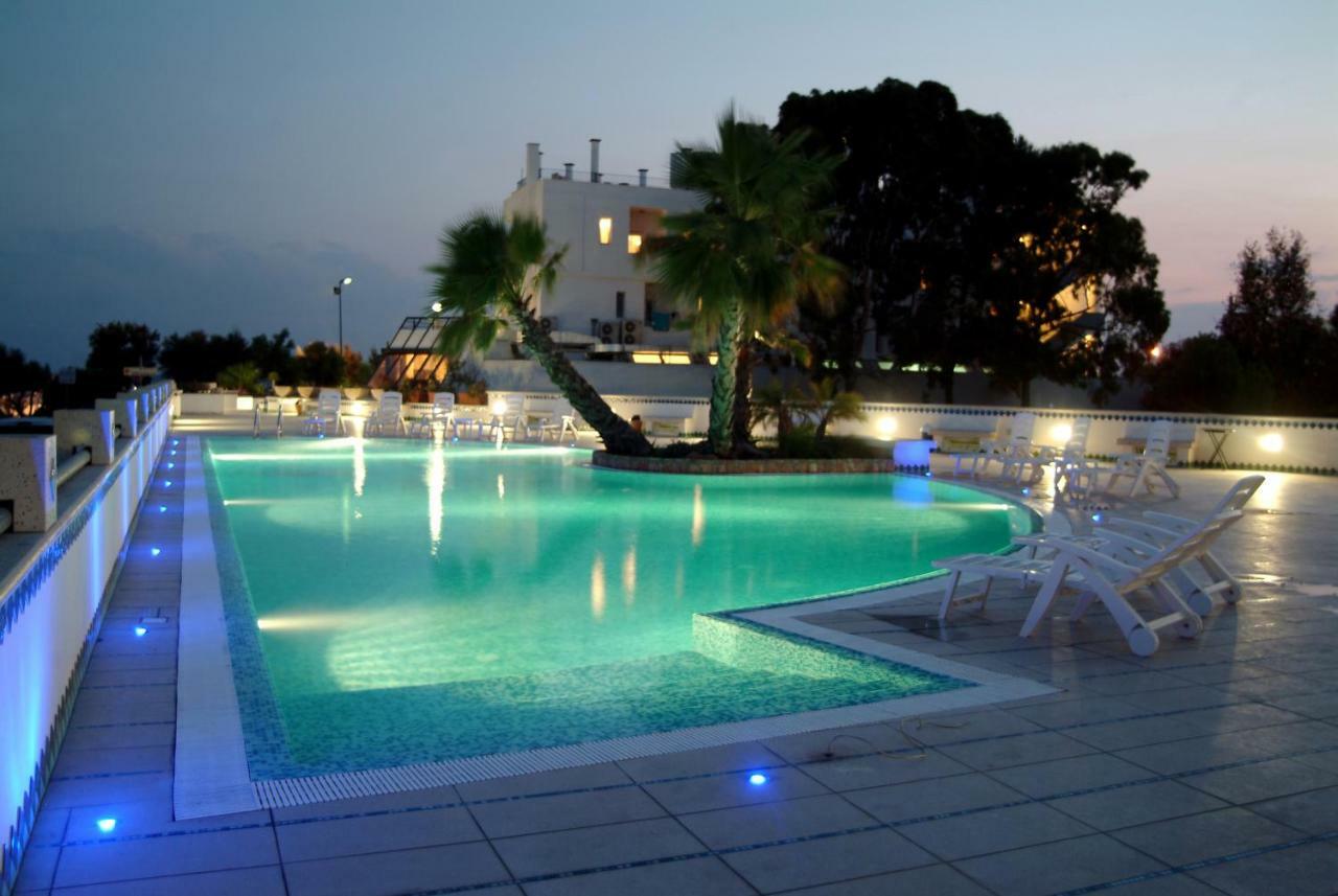 Hyencos Hotel Callyon Torre San Giovanni Ugento Ngoại thất bức ảnh